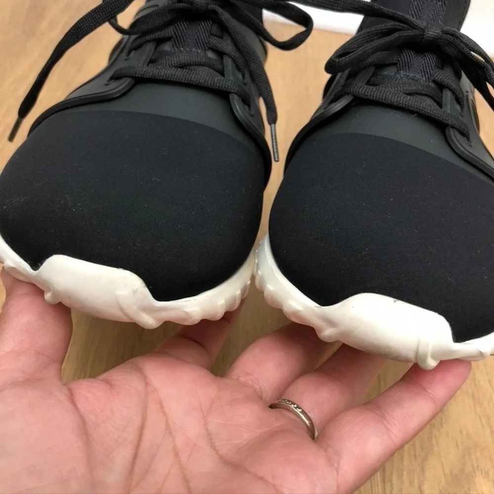 Moncler Emilien Sneakers Mens 41 US 8 Black Activewear Athleisure Lightweight